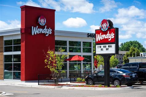 Wendy&39;s employees rate the overall compensation and benefits package. . How much does wendys pay in texas